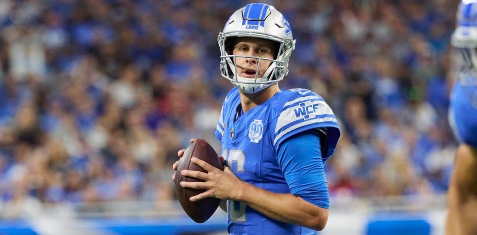 Thursday Night Football Preview: Can Jared Goff and the Lions Knock Off the  Packers?