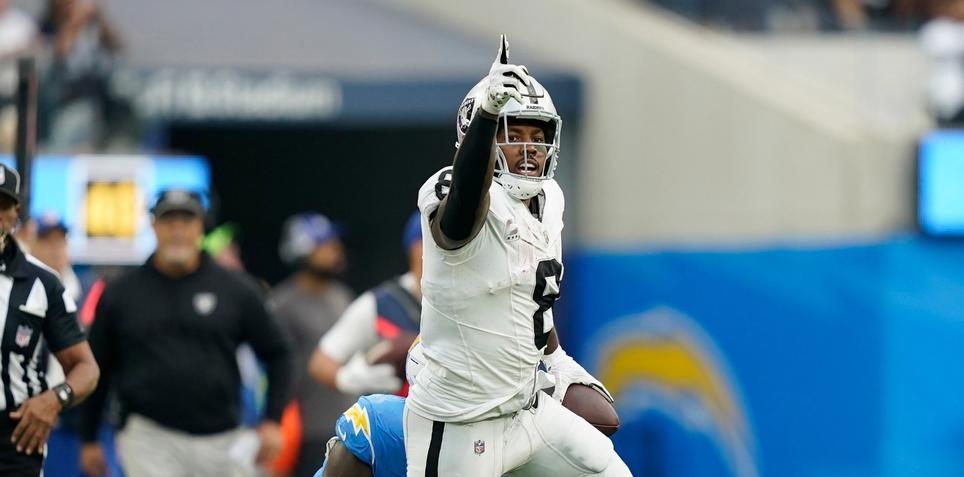 Monday Night Football: Betting Picks, Props, and DFS Plays (Packers at Raiders)