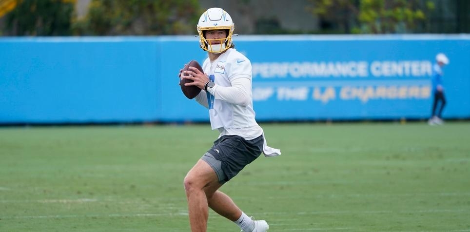 Los Angeles Chargers 2022 preview: Over or under projected win total of 10?