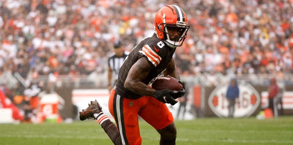 3 NFL Player Prop Bets for Monday Night Football: Week 2, Browns at Steelers