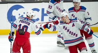NHL Metropolitan Division Odds: Will the Rangers Hold Off Carolina?