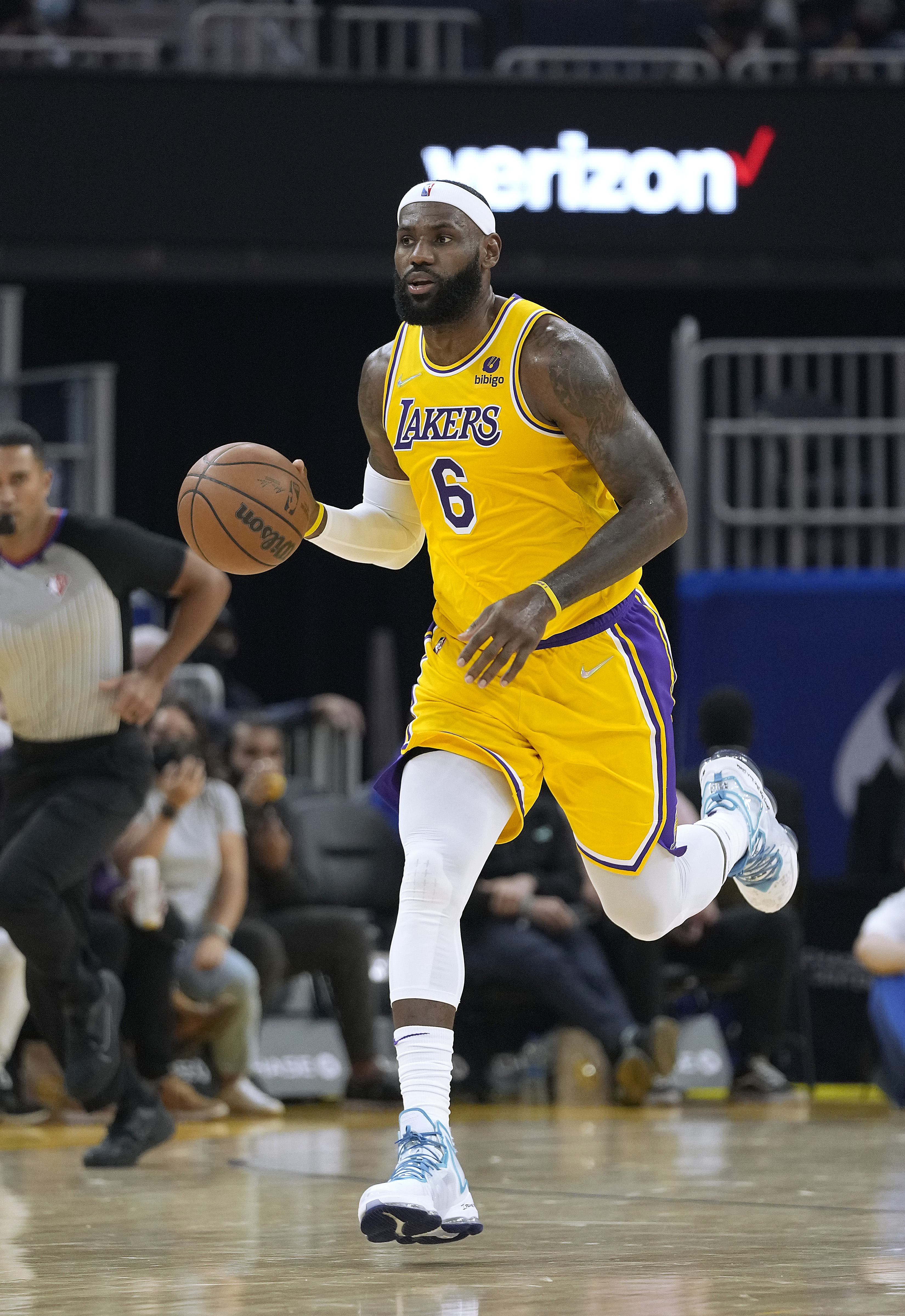 Los Angeles Lakers Fantasy Basketball Team Names (Updated)