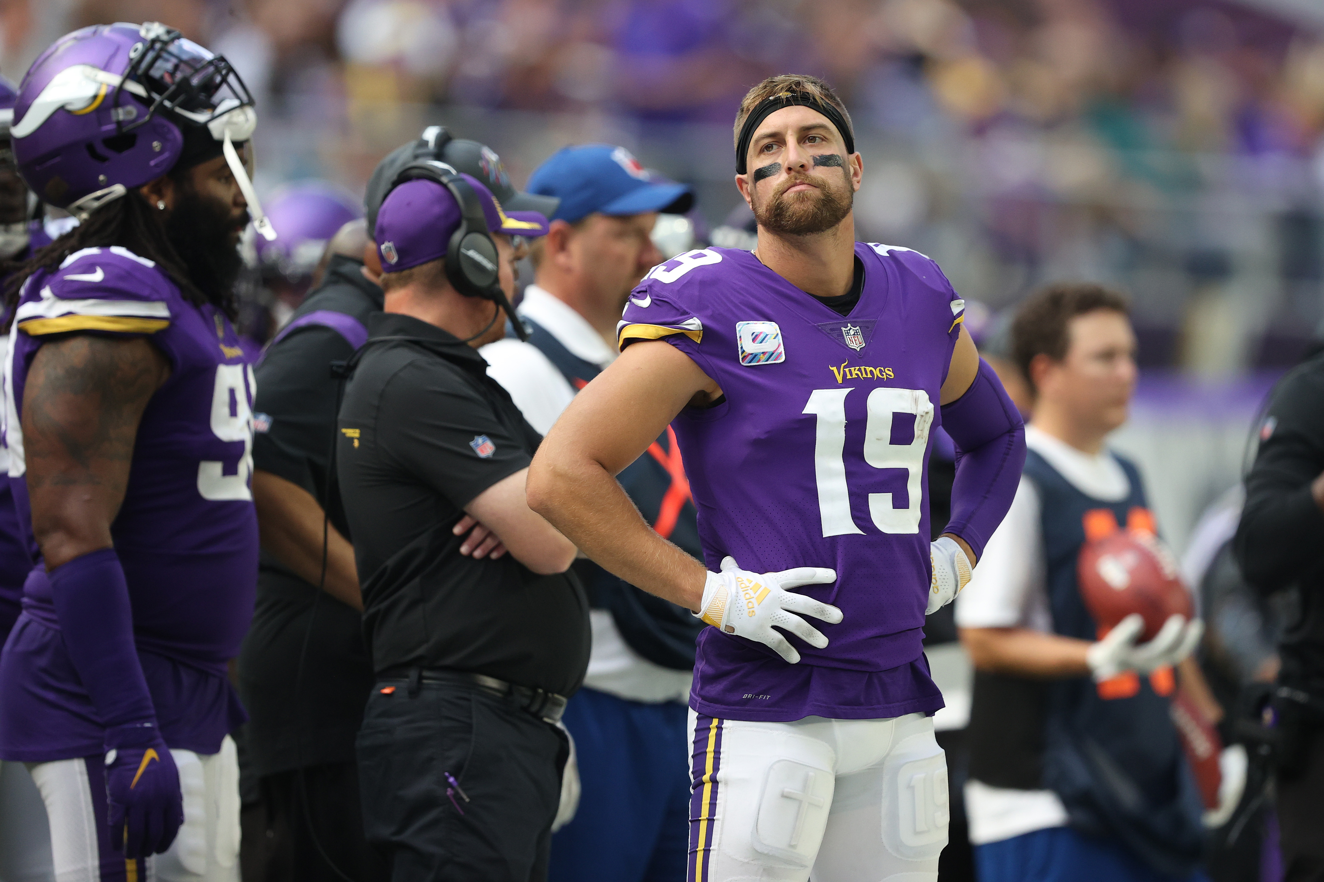 Adam Thielen's Agent Makes Ominous Tweet After Vikings' SNF Loss