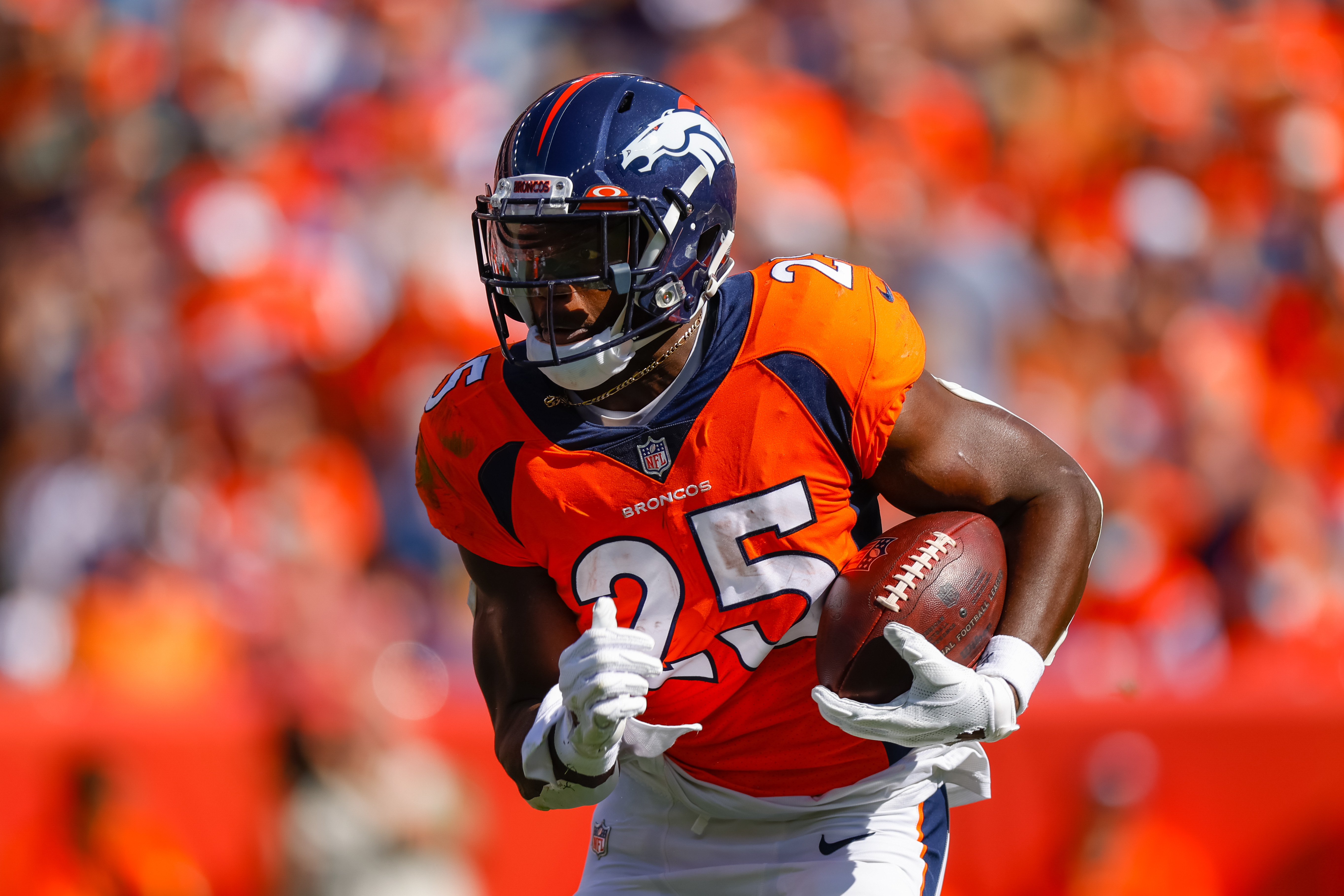 3 Most Likely Destinations for Melvin Gordon at the NFL Trade Deadline