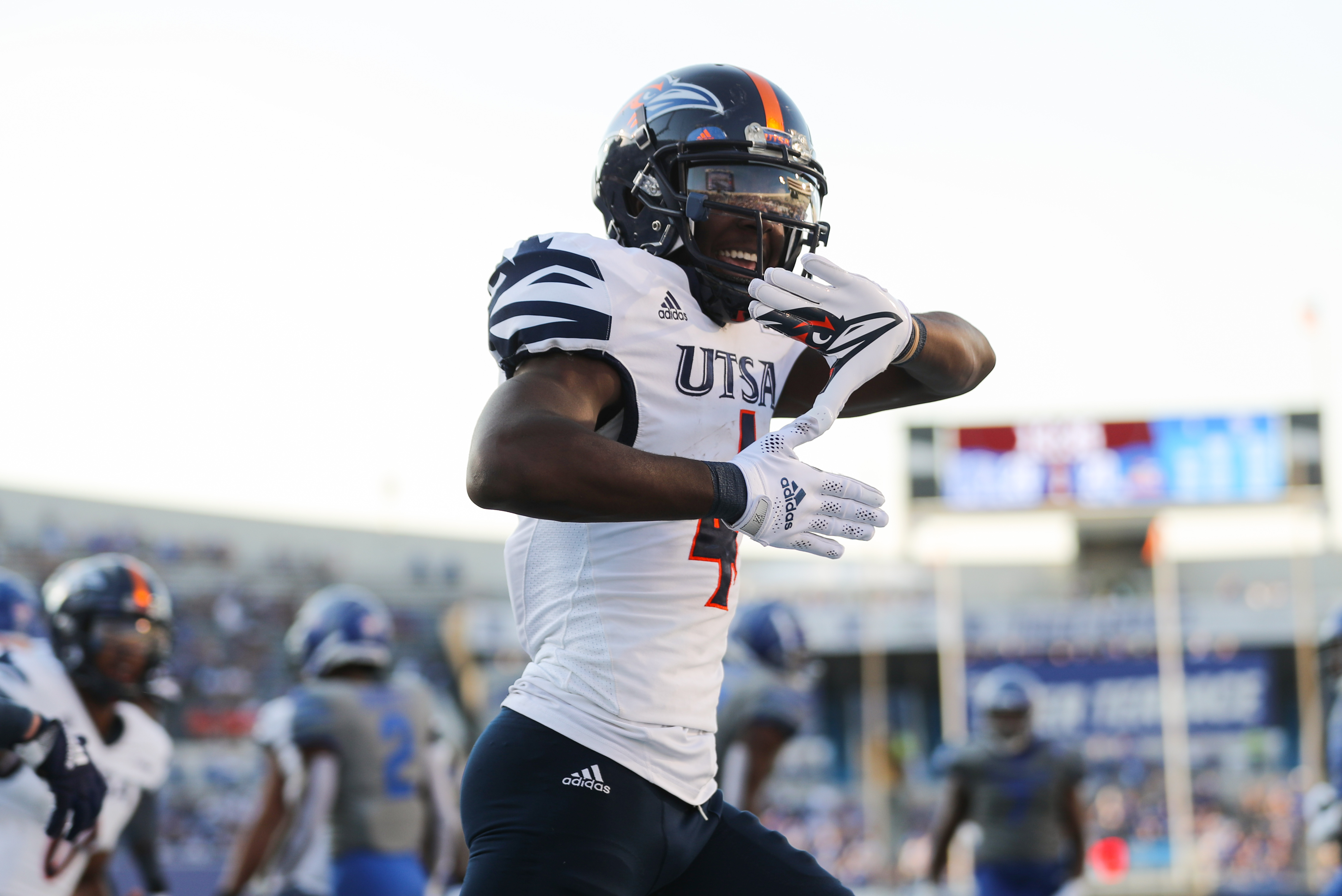 UTSA vs North Texas Point Spread, Over/Under, Moneyline & Prediction [College Football Week 13]
