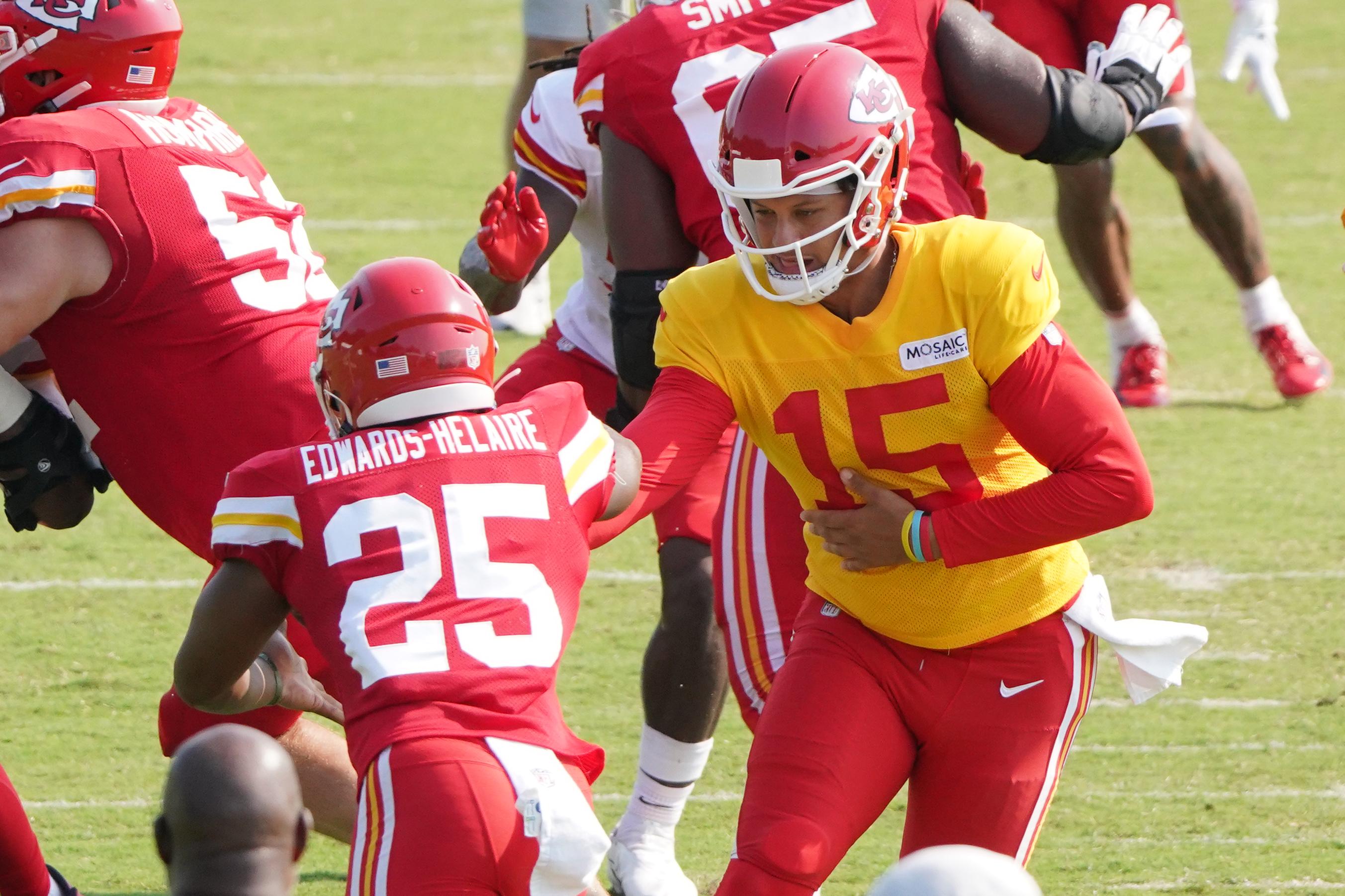 Chiefs Schedule for 2022 Offseason Workouts, OTAs & Minicamp Revealed