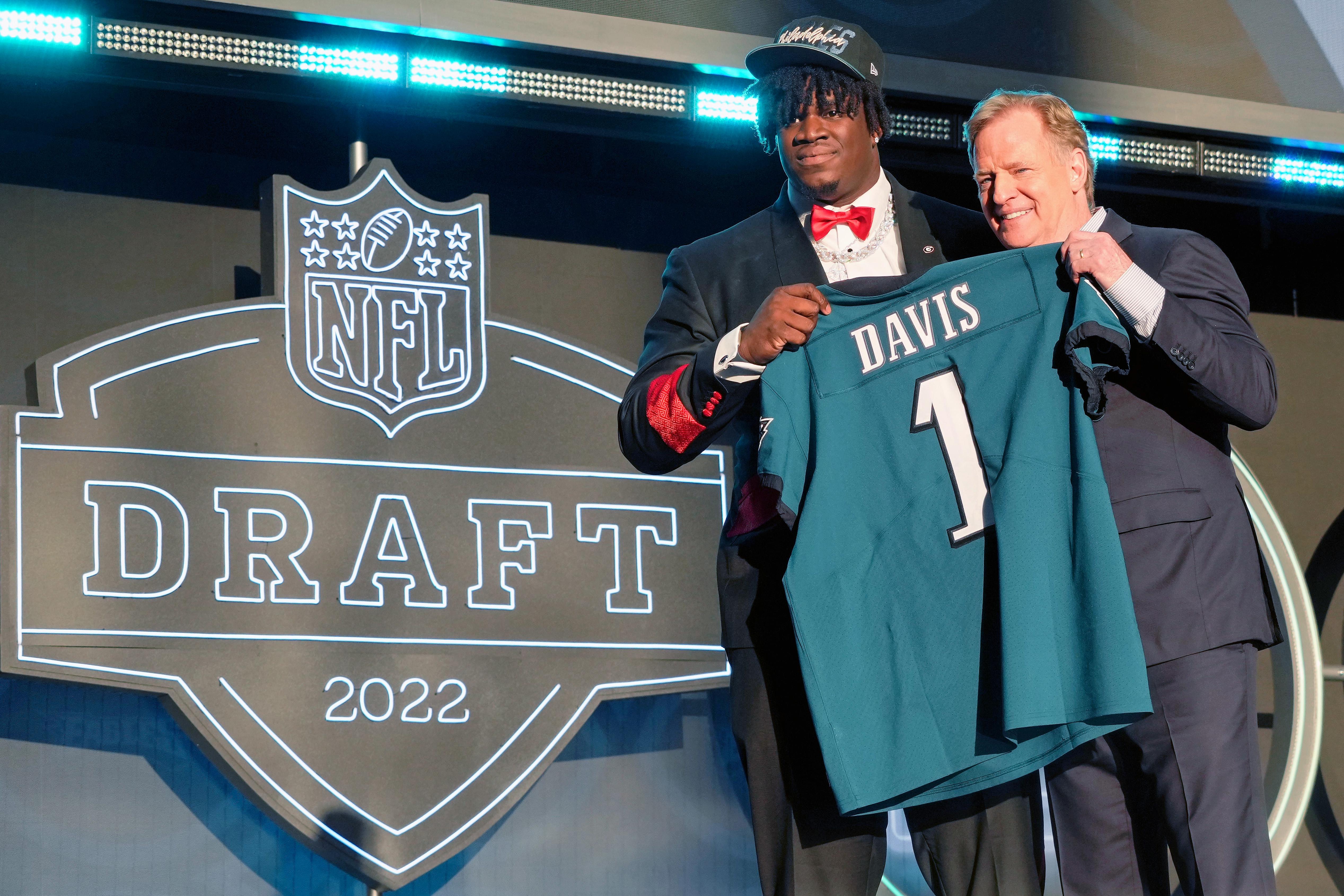 nfl draft grades 2022 eagles