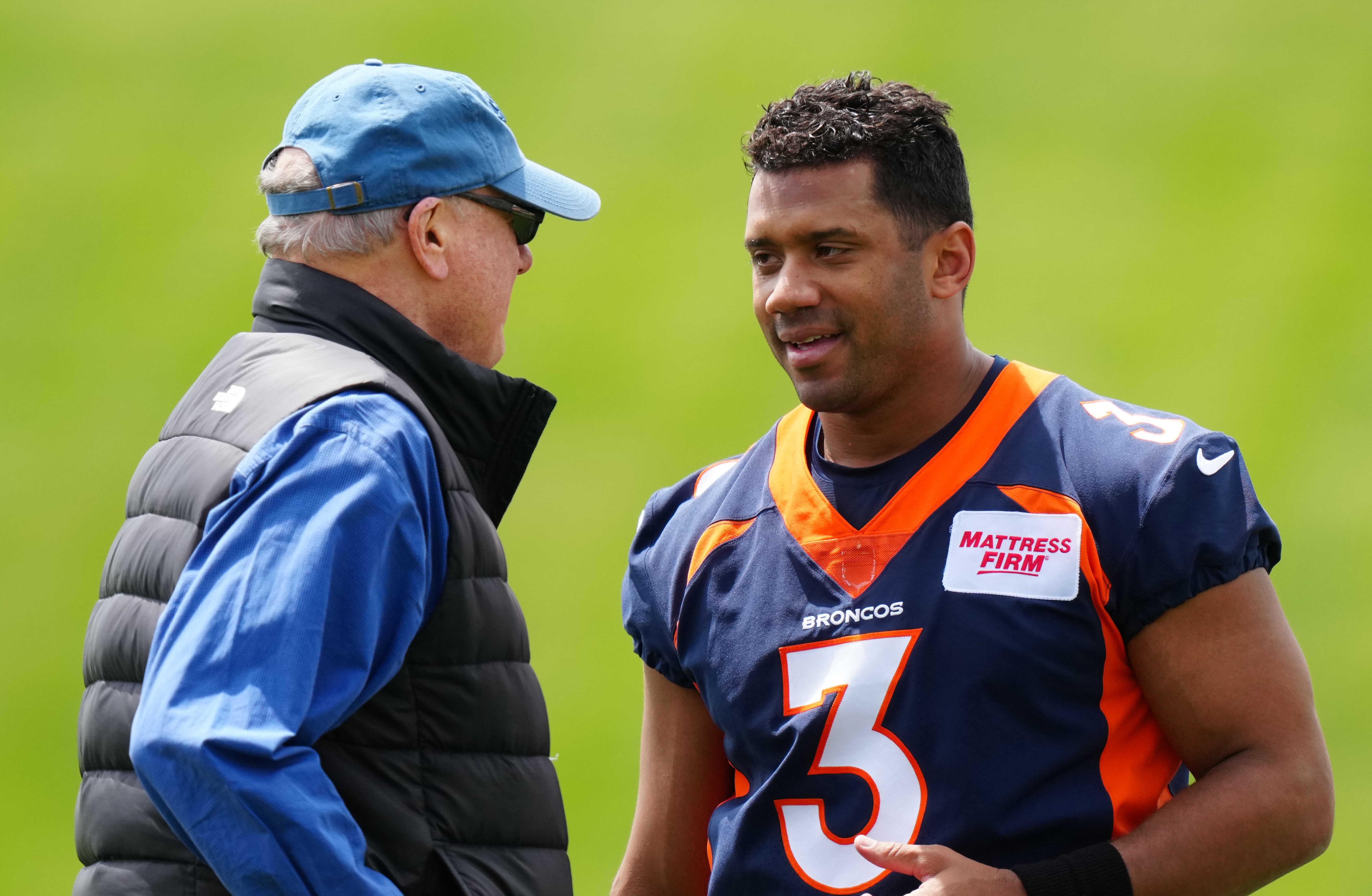 russell wilson in broncos jersey