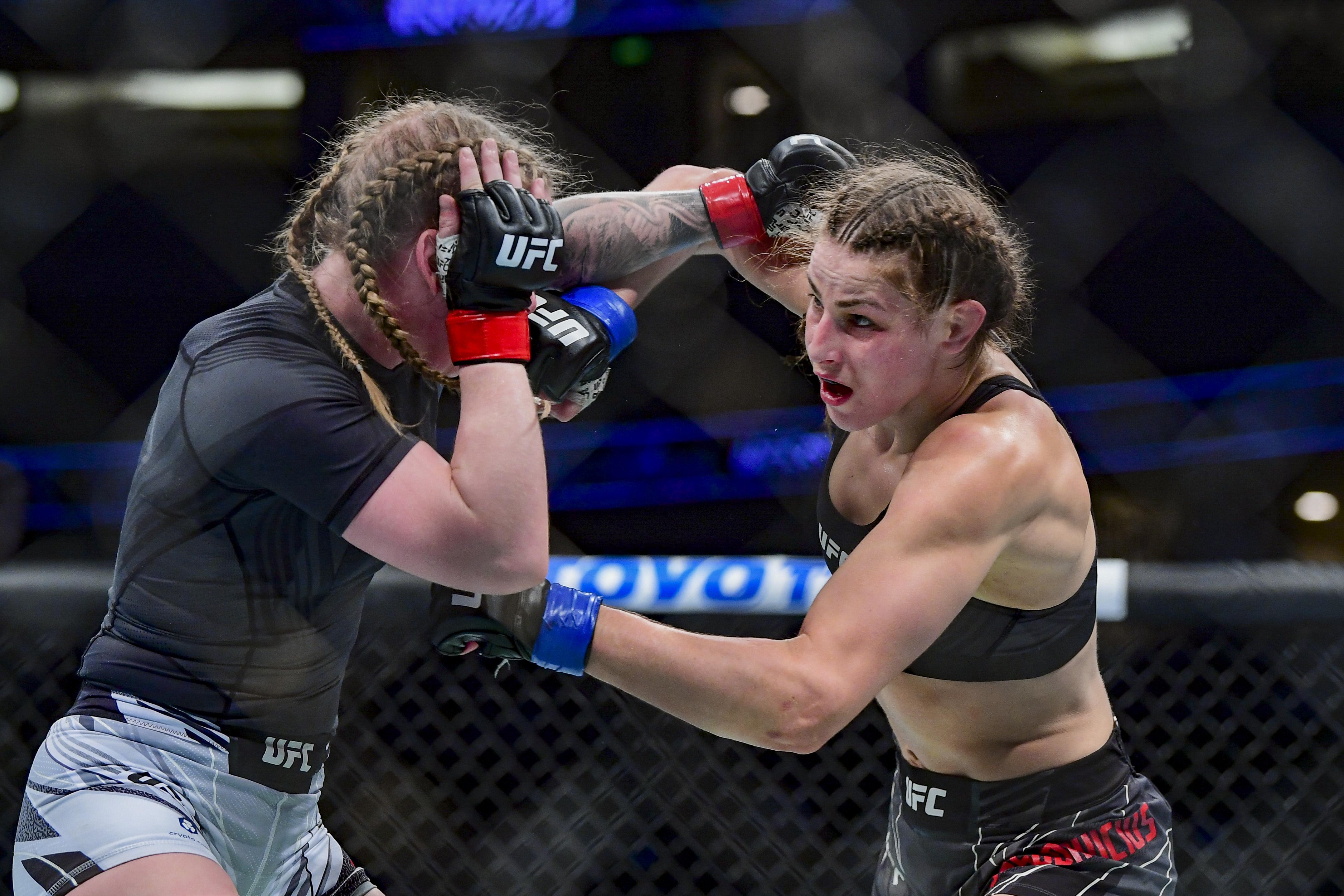 Jasmine Jasudavicius vs. Natalia Silva Odds, Prediction, Fight Info & Betting For UFC Austin on FanDuel Sportsbook