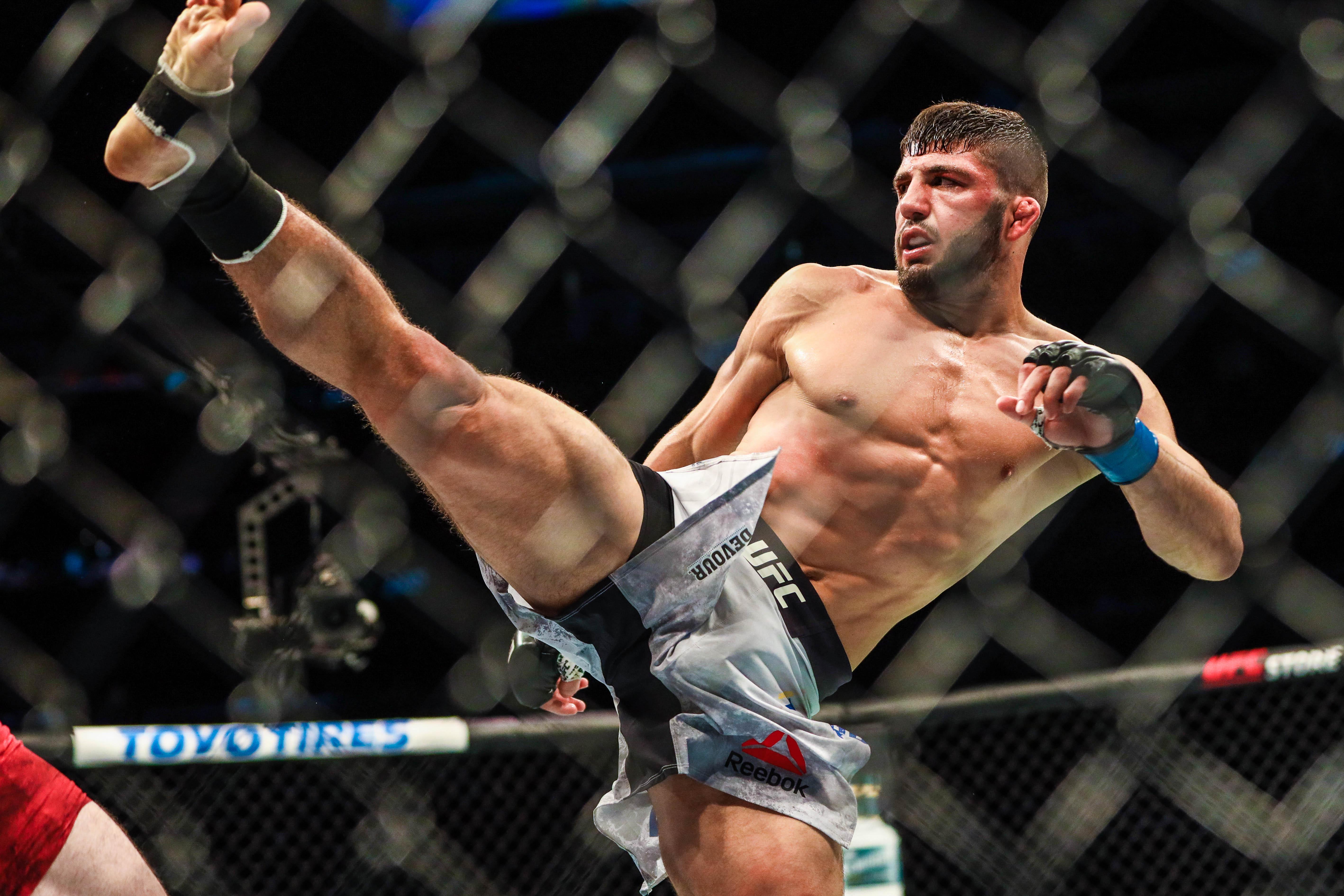 Arman Tsarukyan vs. Mateusz Gamrot Odds, Prediction, Fight Info & Betting For UFC Vegas 57 on FanDuel Sportsbook