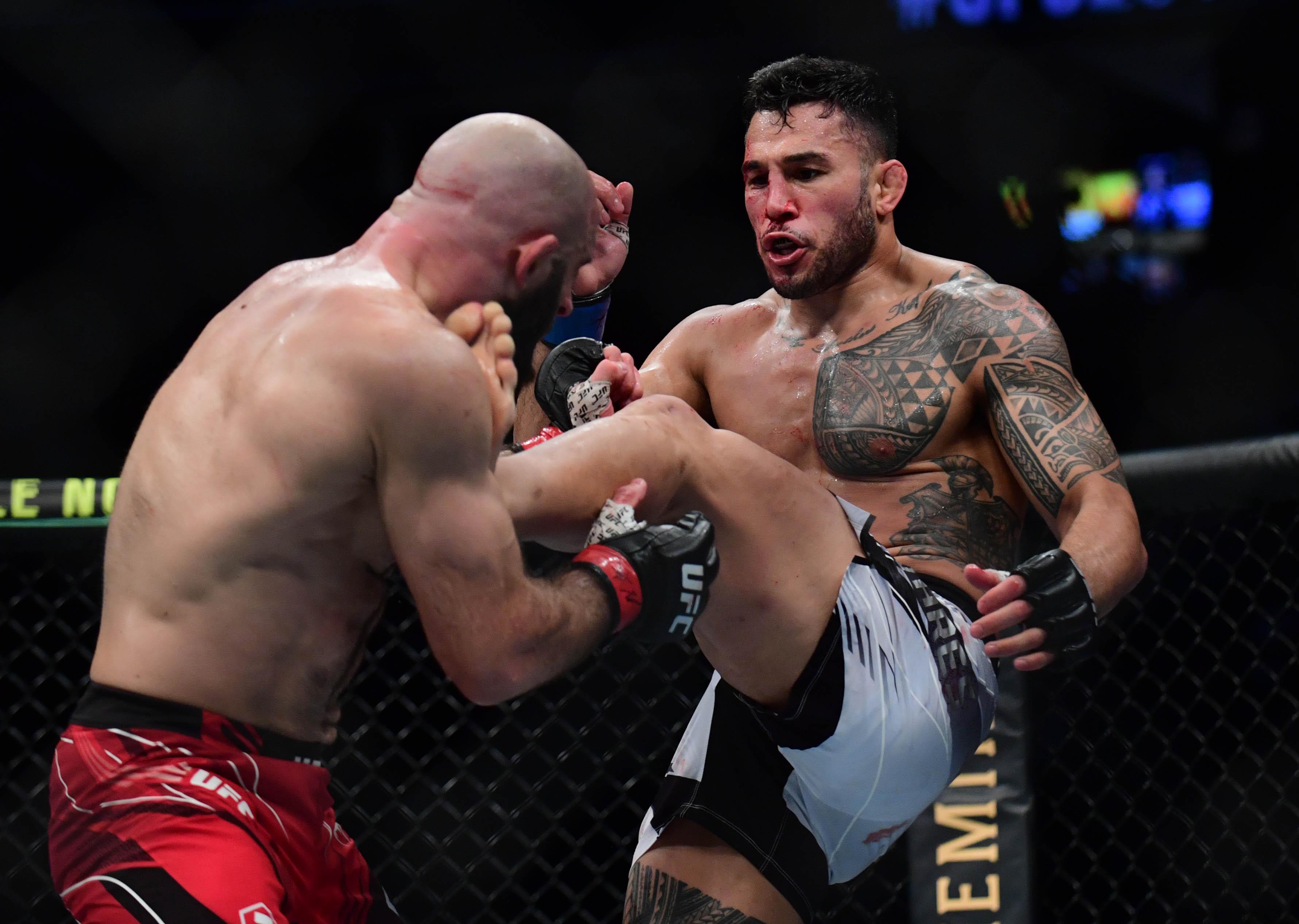 Brad Tavares vs Dricus Du Plessis Odds, Prediction, Fight Info & Betting for UFC 276 on FanDuel Sportsbook