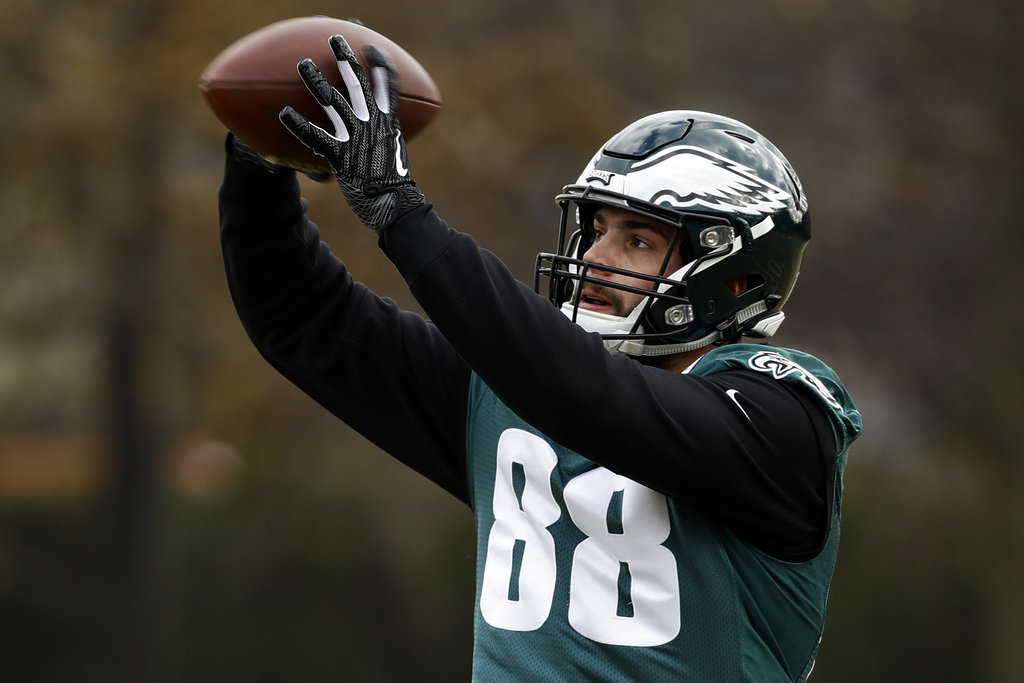 Dallas Goedert Fantasy Football Outlook 2022 (Can Goedert Be a Top-10 TE?)