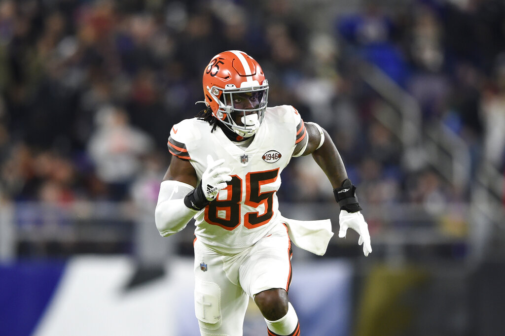 Top 4 Sleeper TEs for Fantasy Football in 2023