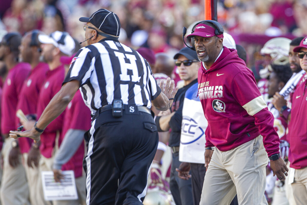 Charlotte vs Florida Atlantic Prediction, Odds & Betting Trends for College Football Week 0 Game (Aug 27)