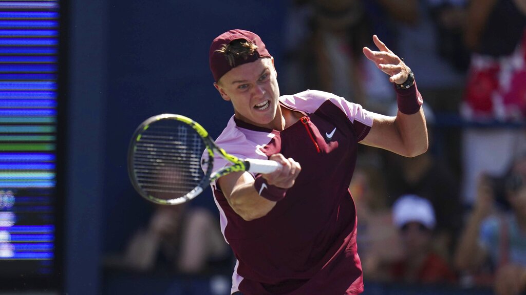 Holger Rune vs Chris Eubanks Prediction, Odds & Best Bet for 2023 French Open Round 1 (Rune's Experience Pays Off)