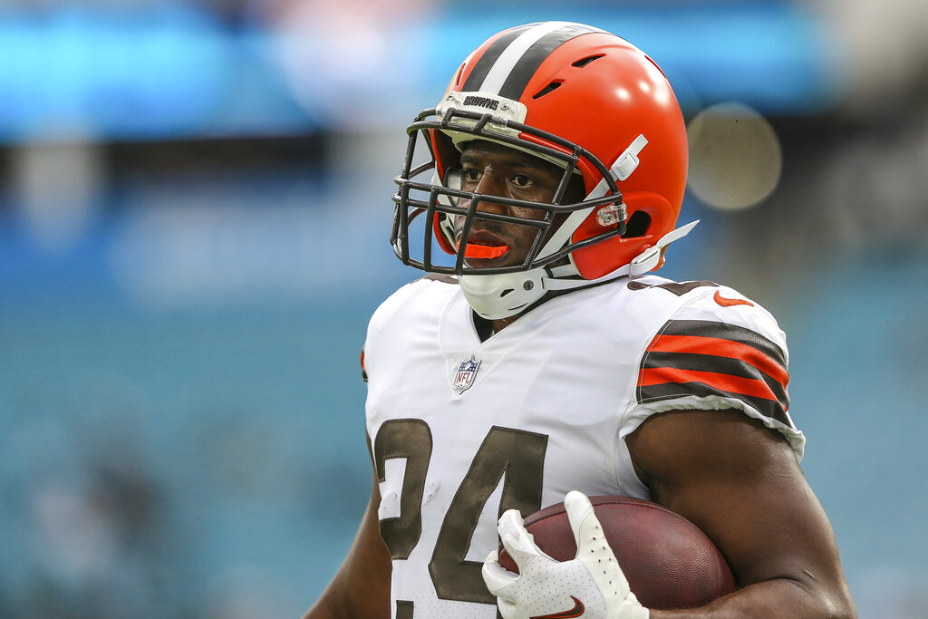 Week 1 Fantasy Picks: Start 'Em, Sit 'Em for Browns vs Panthers