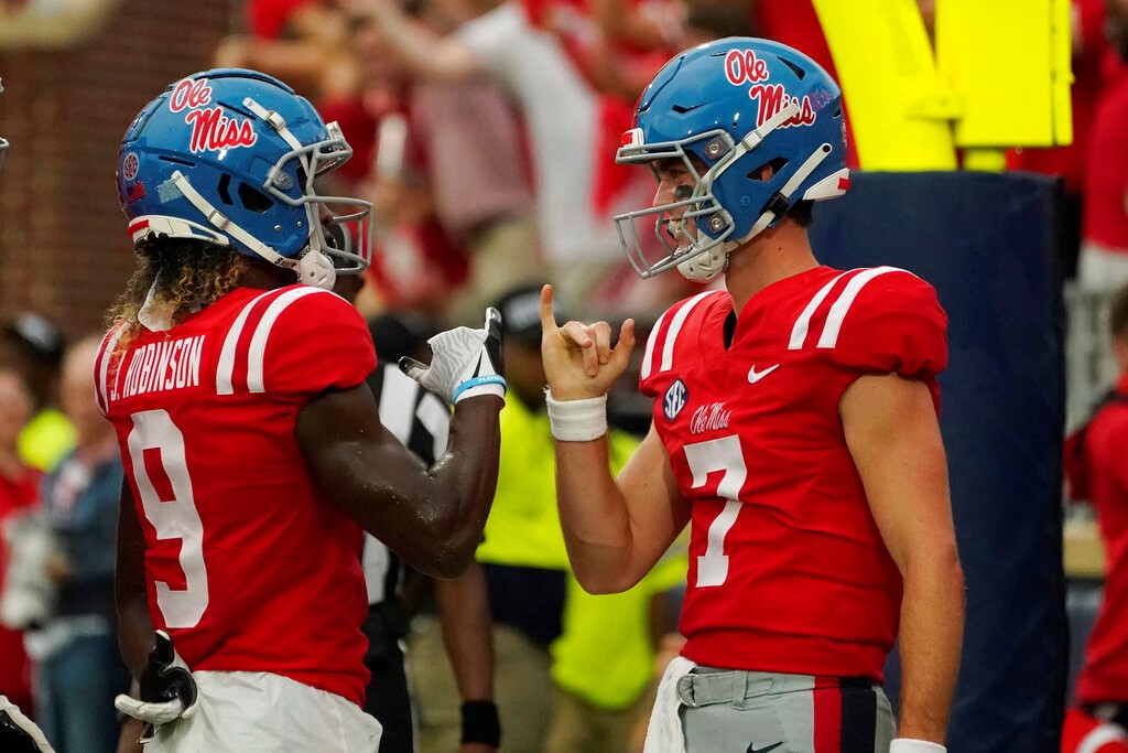 Ole Miss vs Georgia Tech Prediction, Odds & Betting Trends for College Football Week 3 Game on FanDuel