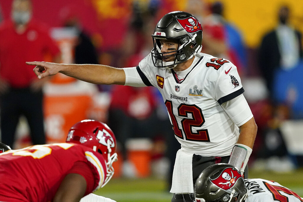 Chiefs vs. Buccaneers Betting Odds & Prediction: Back Mike Evans on Sunday  Night Football