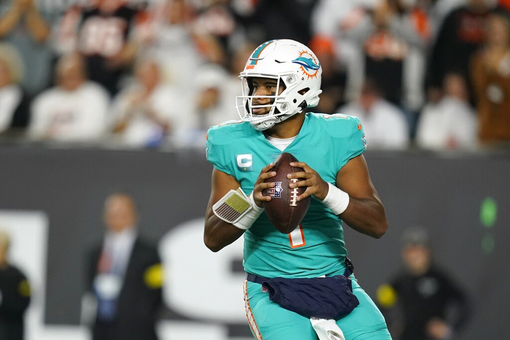 Dolphins win total prediction 2022: Picking Miami's win total