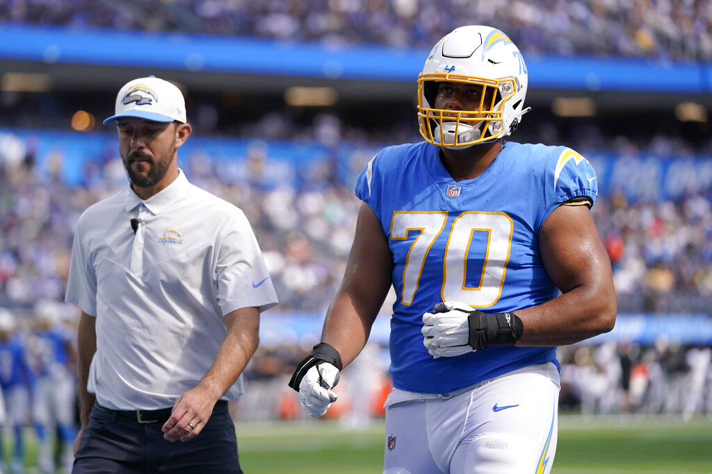 Chargers Get Surprising Injury Update on Rashawn Slater