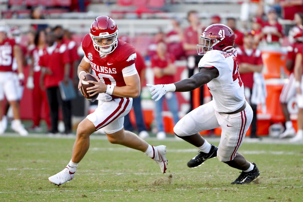 Arkansas vs Mississippi State Prediction, Odds & Betting Trends for College Football Game on FanDuel Sportsbook