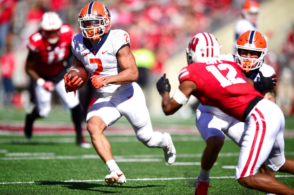Iowa vs Illinois Prediction, Odds & Betting Trends for College Football Game on FanDuel Sportsbook