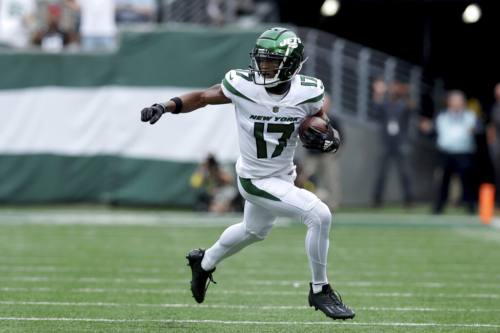 Week 5 Fantasy Picks: Start 'Em, Sit 'Em for Dolphins vs Jets