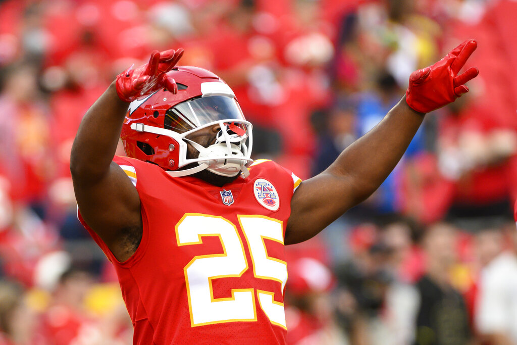 3 Best Prop Bets for Raiders vs Chiefs Monday Night Football Week 5