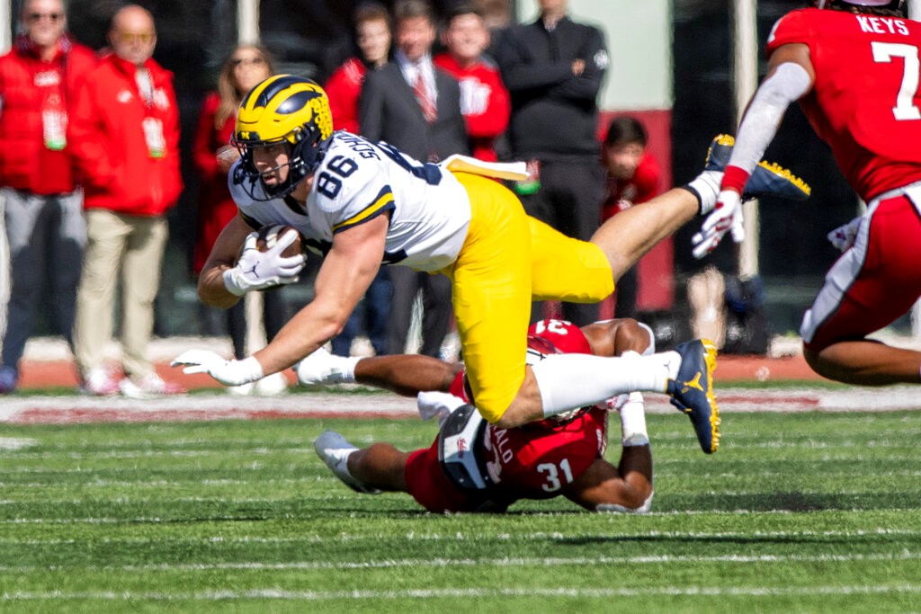 Penn State vs Michigan Prediction, Odds & Betting Trends for College Football Week 7 Game on FanDuel