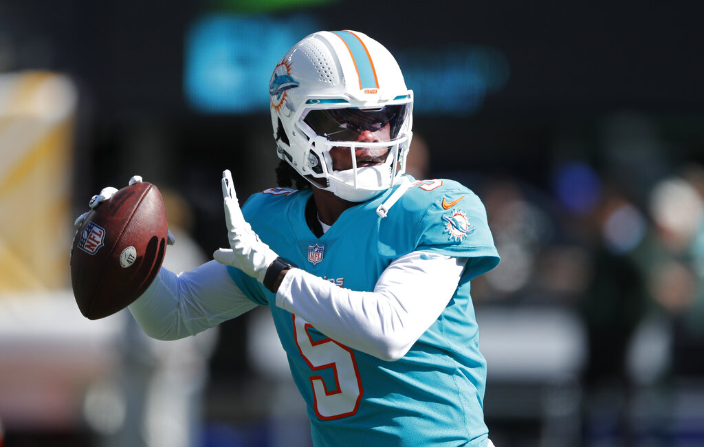 Dolphins Get Big Teddy Bridgewater Injury Update Ahead of Week 6