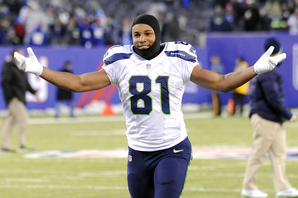 Golden Tate Throws Shade at Russell Wilson on Twitter After Monday Night Football