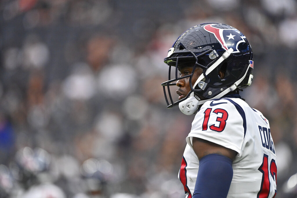 5 Immediate Trades to Make in Fantasy Football Week 9