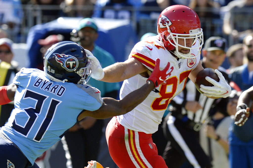 Titans vs Chiefs Prediction, Odds & Best Bets for Sunday Night Football (Tennessee Finds Zero Offensive Momentum)