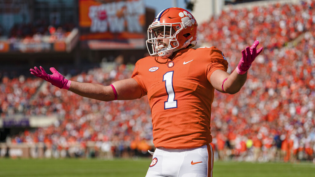 Clemson vs Notre Dame Prediction, Odds & Betting Trends for College Football Week 10 Game on FanDuel Sportsbook