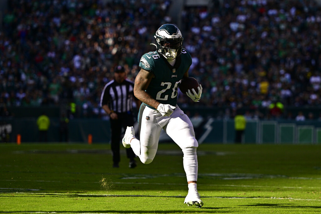 Week 10 Monday Night Football Fantasy Picks: Start 'Em, Sit 'Em for Commanders vs Eagles