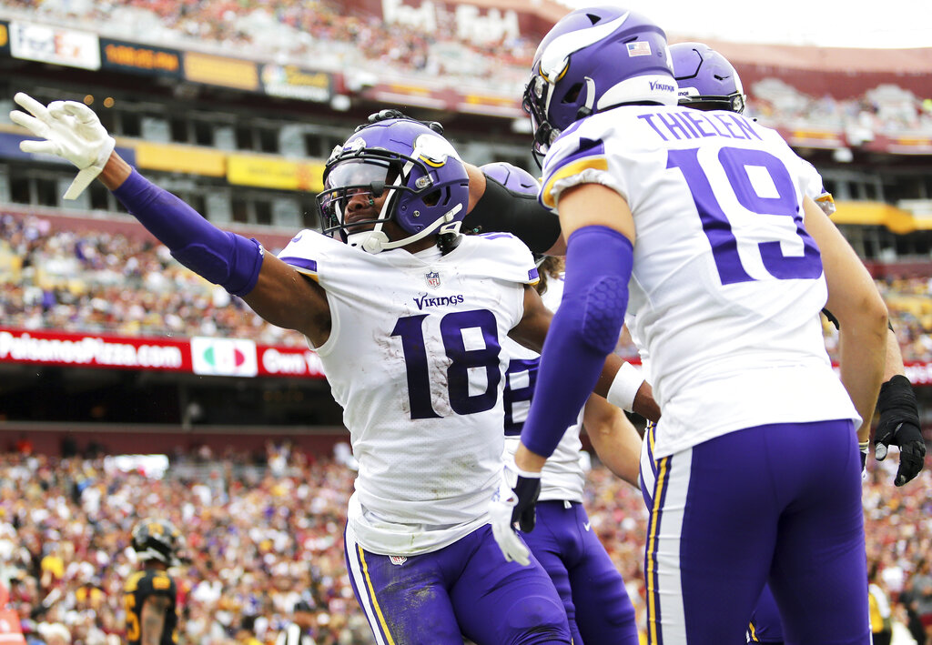 VIDEO: Vikings Players React to Justin Jefferson's Insane Catch vs Bills