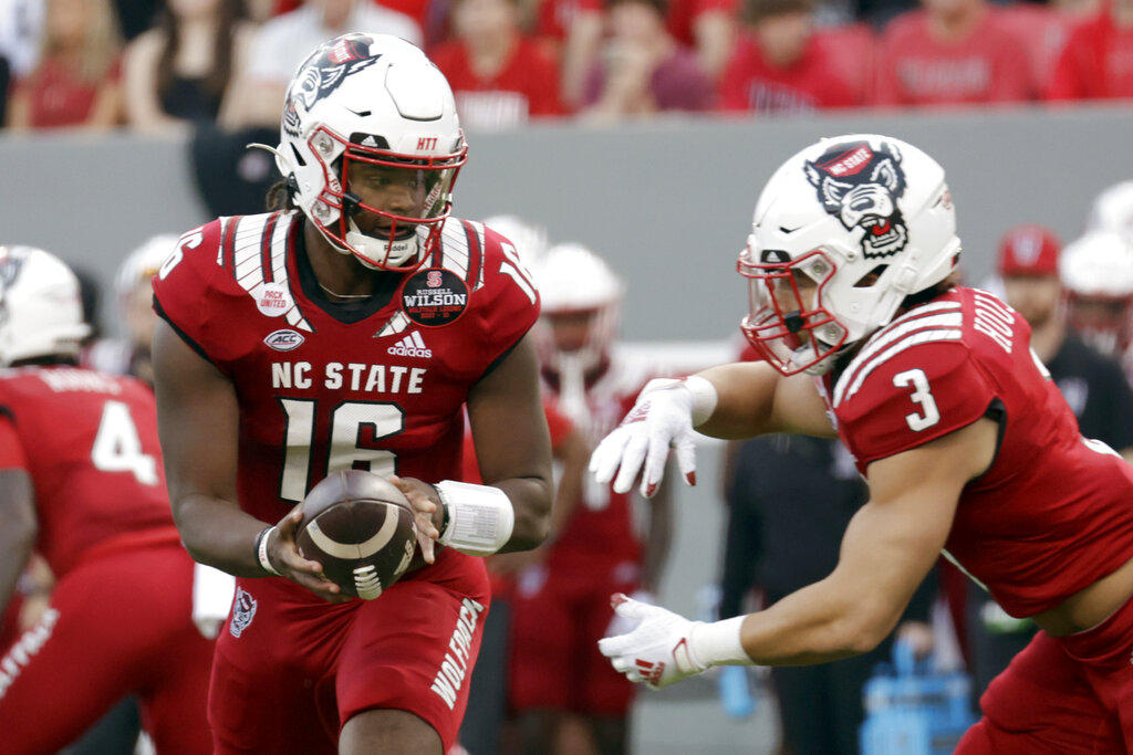 NC State vs Louisville Prediction, Odds & Best Bet for Week 12 (Both Teams Struggle to Find the End Zone)