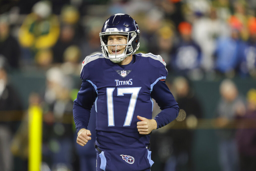 Top Fantasy Football Streaming Quarterbacks for Week 12 (Ryan Tannehill Leads a Limited Pack of Options)