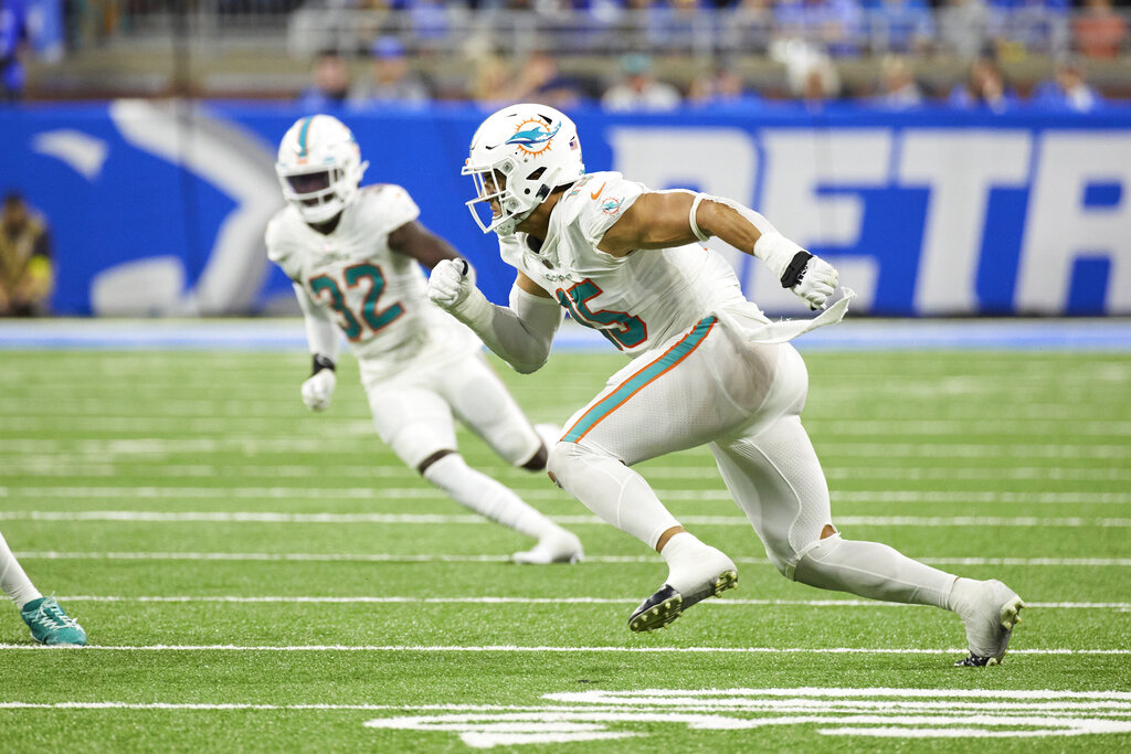 Top Fantasy Football Streaming Defenses for Week 12 (Dolphins Poised to Feast at Home)