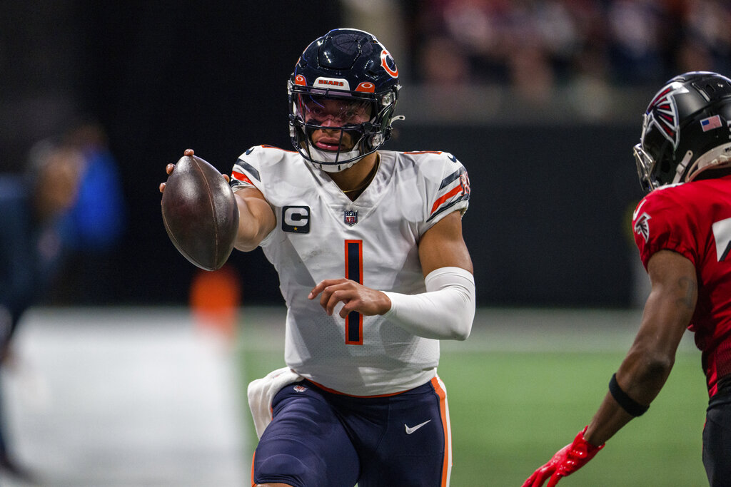 Bears Get Fantastic Justin Fields Injury Update Ahead of Week 12