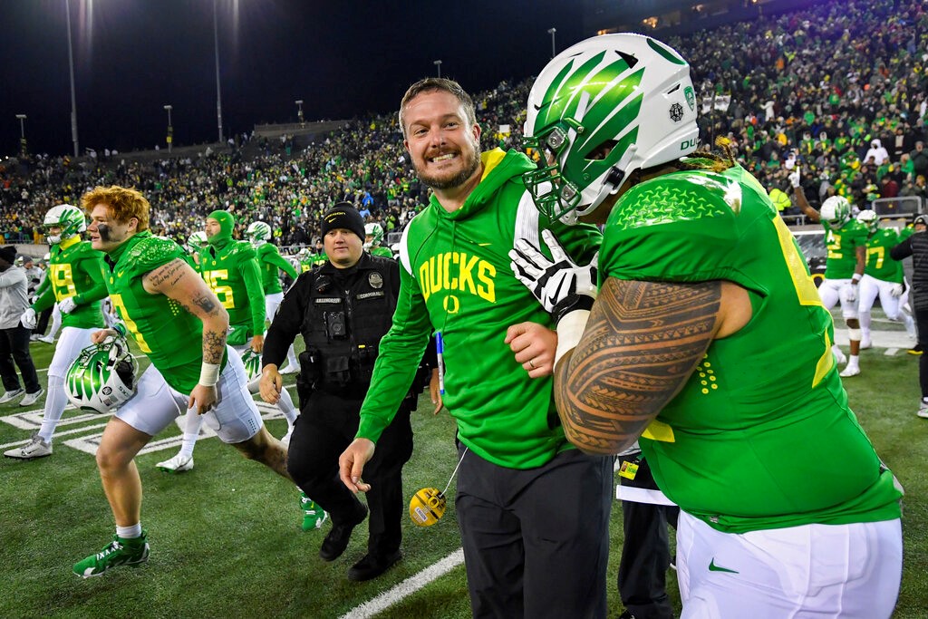 Oregon vs Oregon State Prediction, Odds & Best Bet for Week 13 (Ducks Surge into Pac 12 Championship)