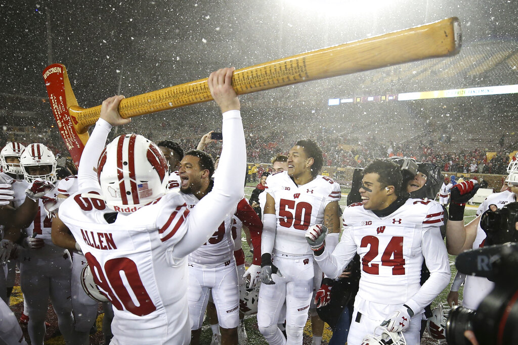 Battle for Paul Bunyan's Axe 2022: Minnesota vs Wisconsin Kickoff Time, TV Channel, Prediction for Rivalry Week