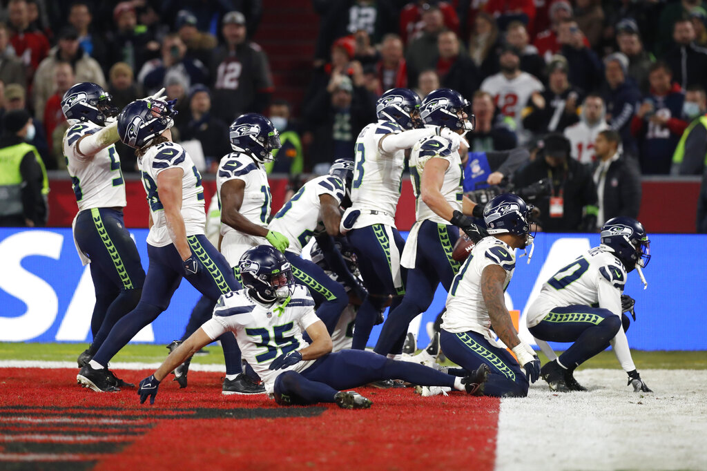 Top 12 Fantasy Football Defense Rankings for Week 13 (Ride Seahawks in