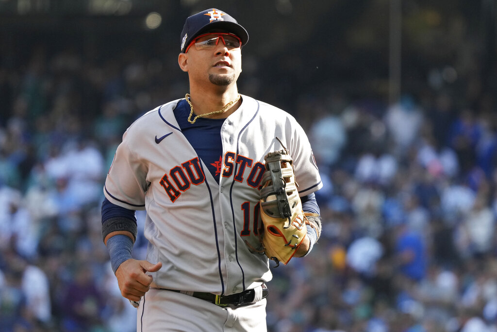 Here's What the Jose Abreu Signing Means for Yuli Gurriel's Future in Houston