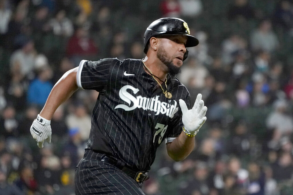 Astros Land Abreu in a Busy Astros Week