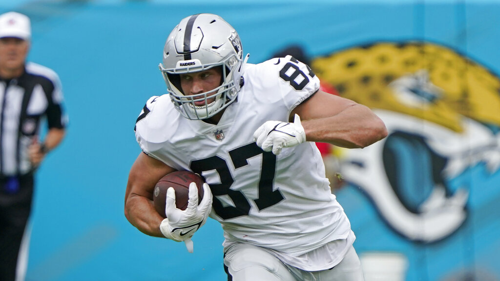 Top Fantasy Football Streaming Tight Ends for Week 13 (Foster Moreau is the Real Deal)