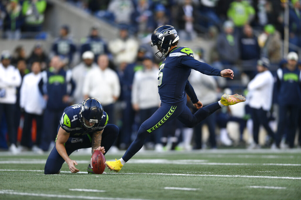 Top Fantasy Football Streaming Kickers for Week 13 (Jason Myers Remains Elite Option)