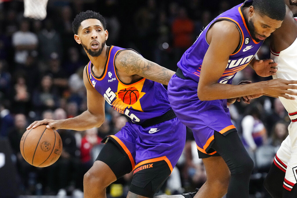 Spurs vs. Suns Prediction, Odds & Best Bet for December 4 (San Antonio Fails to End Lengthy Losing Streak)