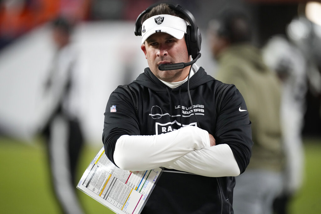 Raiders Get Update on Potential Return of Darren Waller and Hunter Renfrow in Week 14