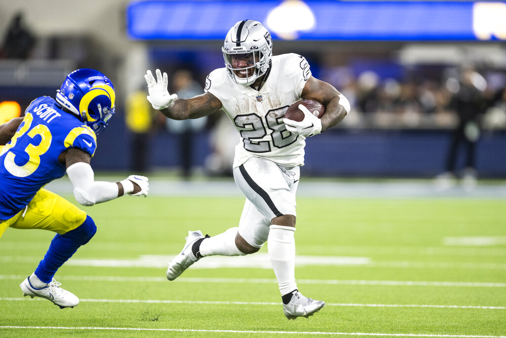 Raiders Get Update on Josh Jacobs Following Painful Thursday Night Football Injury